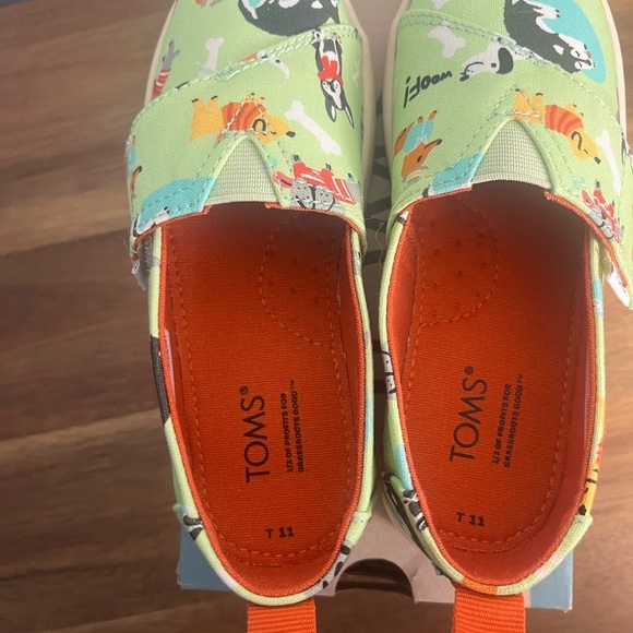 TOMS Unisex-Child Alpargata Loafer pistachio green cozy dog Flat size 11 - Picture 7 of 8